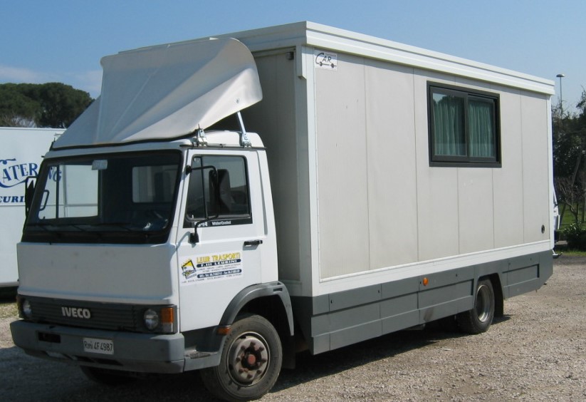 Camper